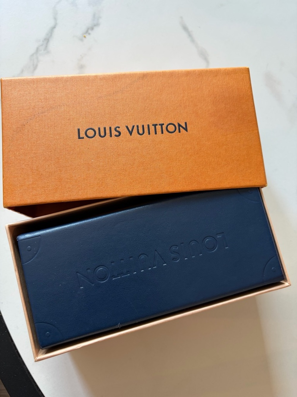 Louis Vuitton charm cat eye sunglasses - Picture 2 of 7